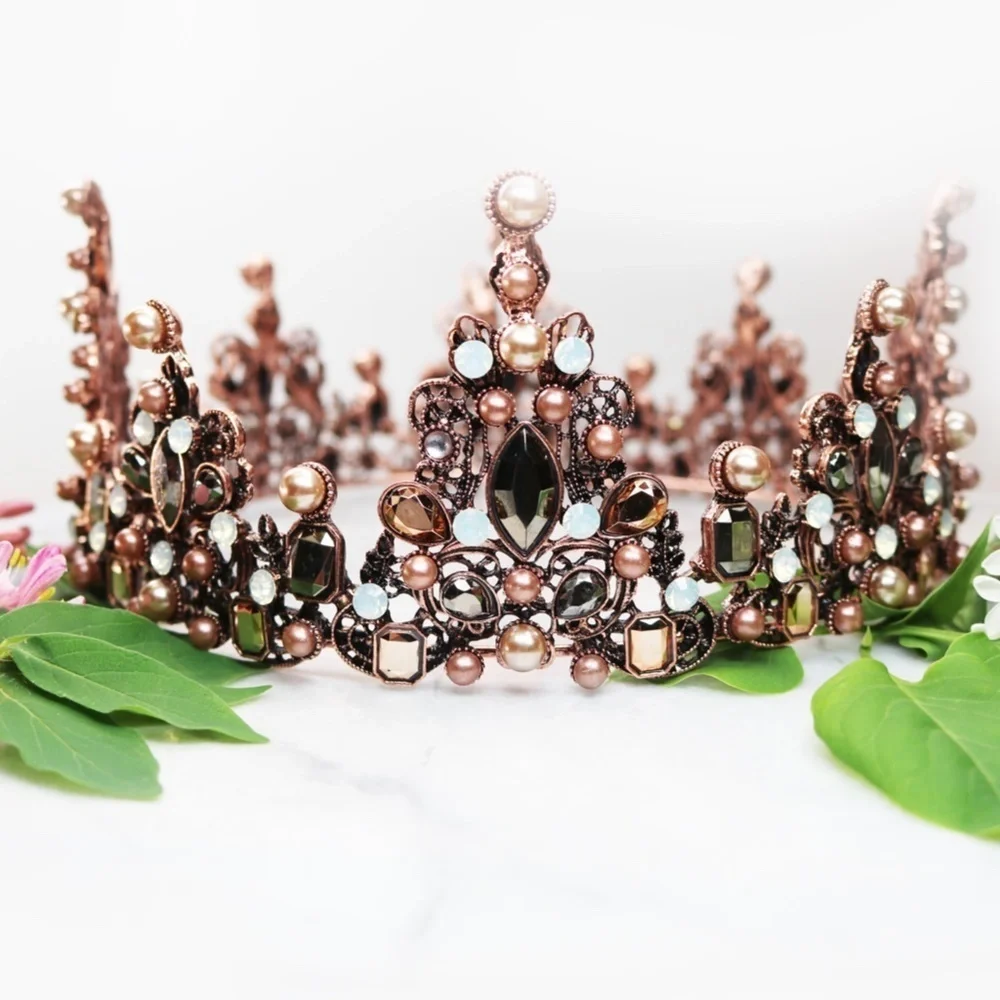 🎉 Host Pick Crown Champagne Pearls/Smoky Crystals